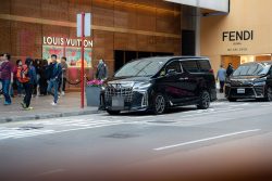 輕鬆預約港澳、中港租車服務。